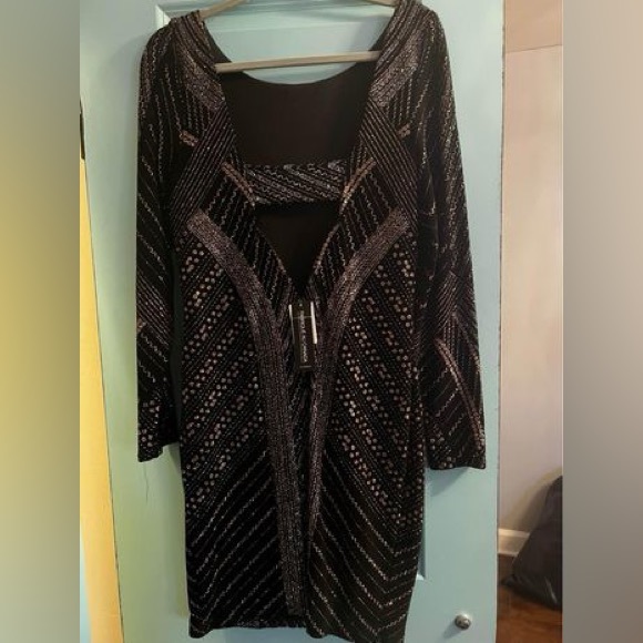 Sparkly Le Chateau party dress - Picture 2 of 3